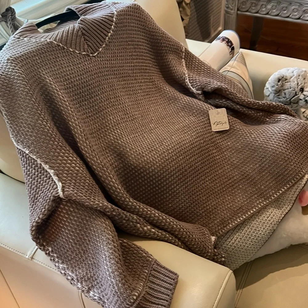 Free People Brown Sweater - Picture 2 of 10